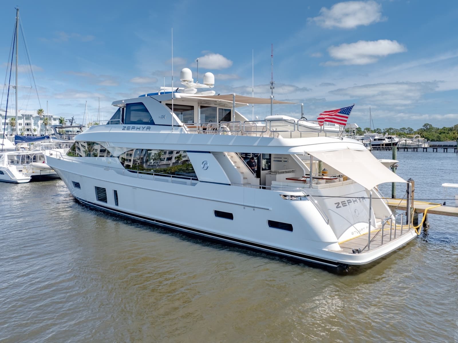 2019 Ocean Alexander 100 Motoryacht - Photo 2