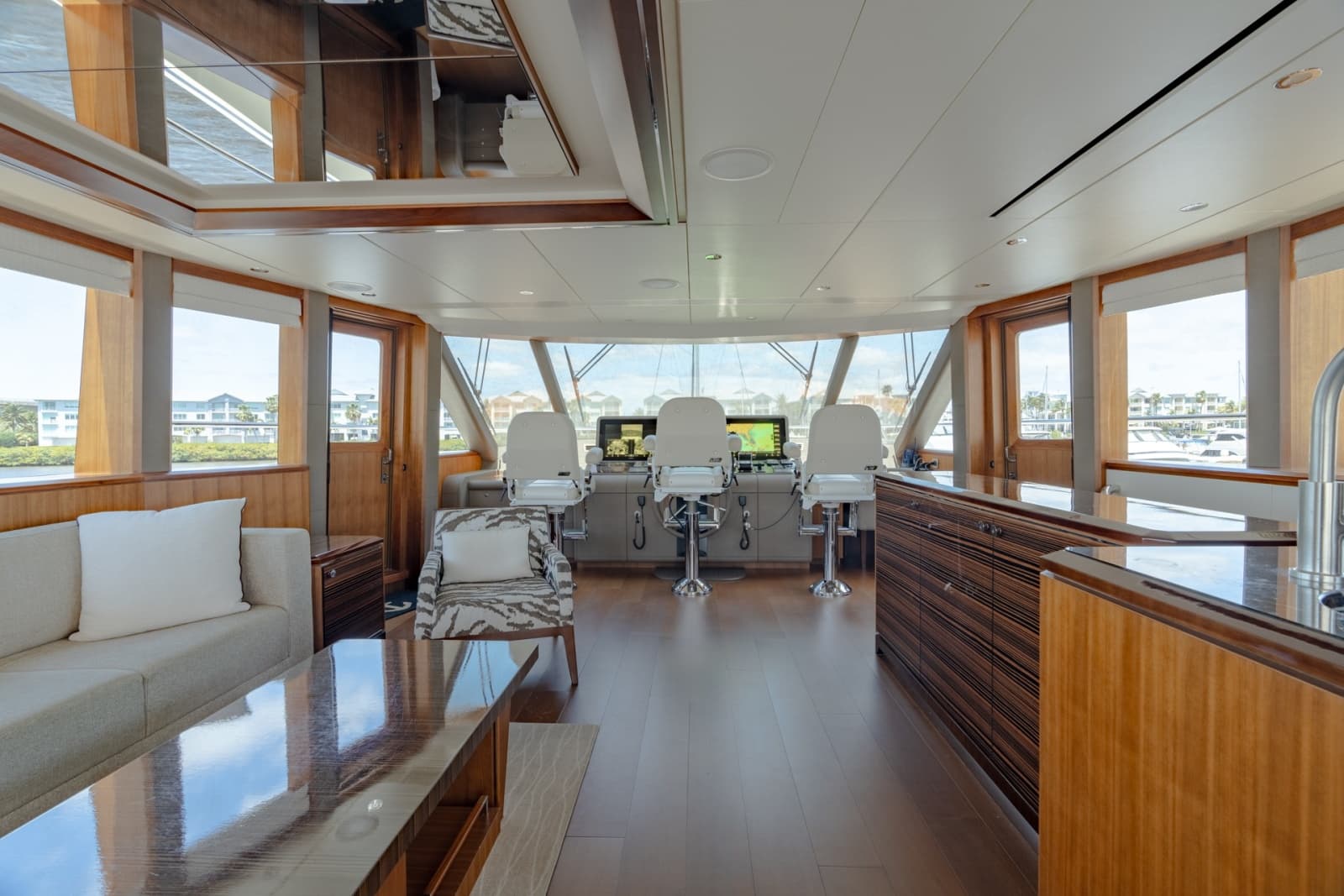2019 Ocean Alexander 100 Motoryacht - Photo 16