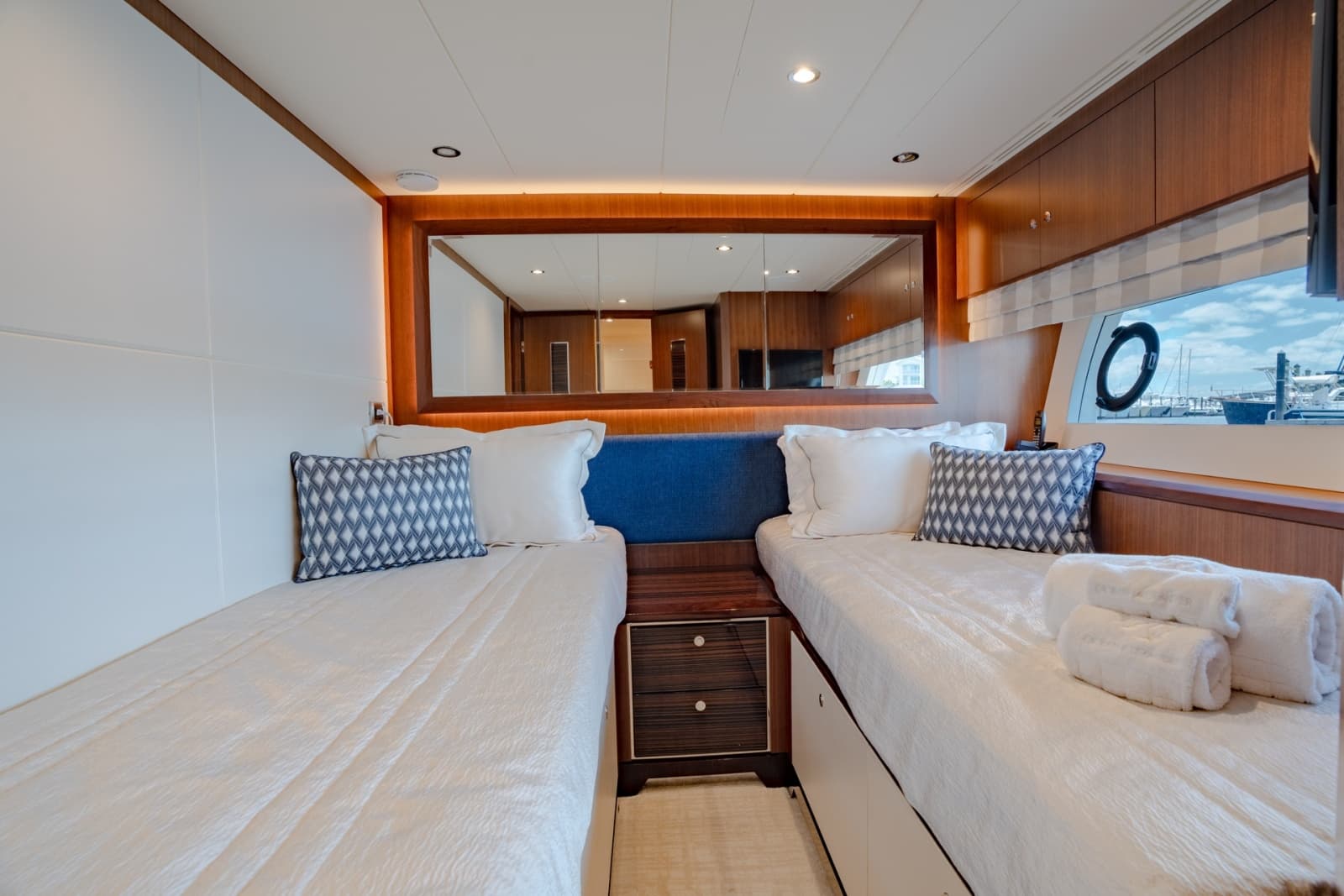 2019 Ocean Alexander 100 Motoryacht - Photo 48