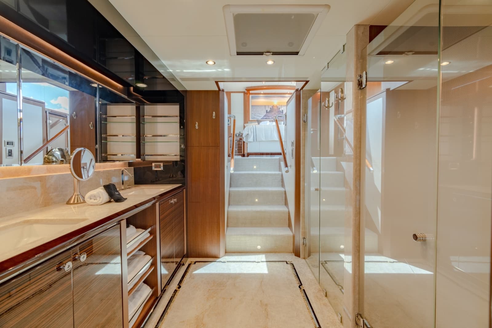2019 Ocean Alexander 100 Motoryacht - Photo 36