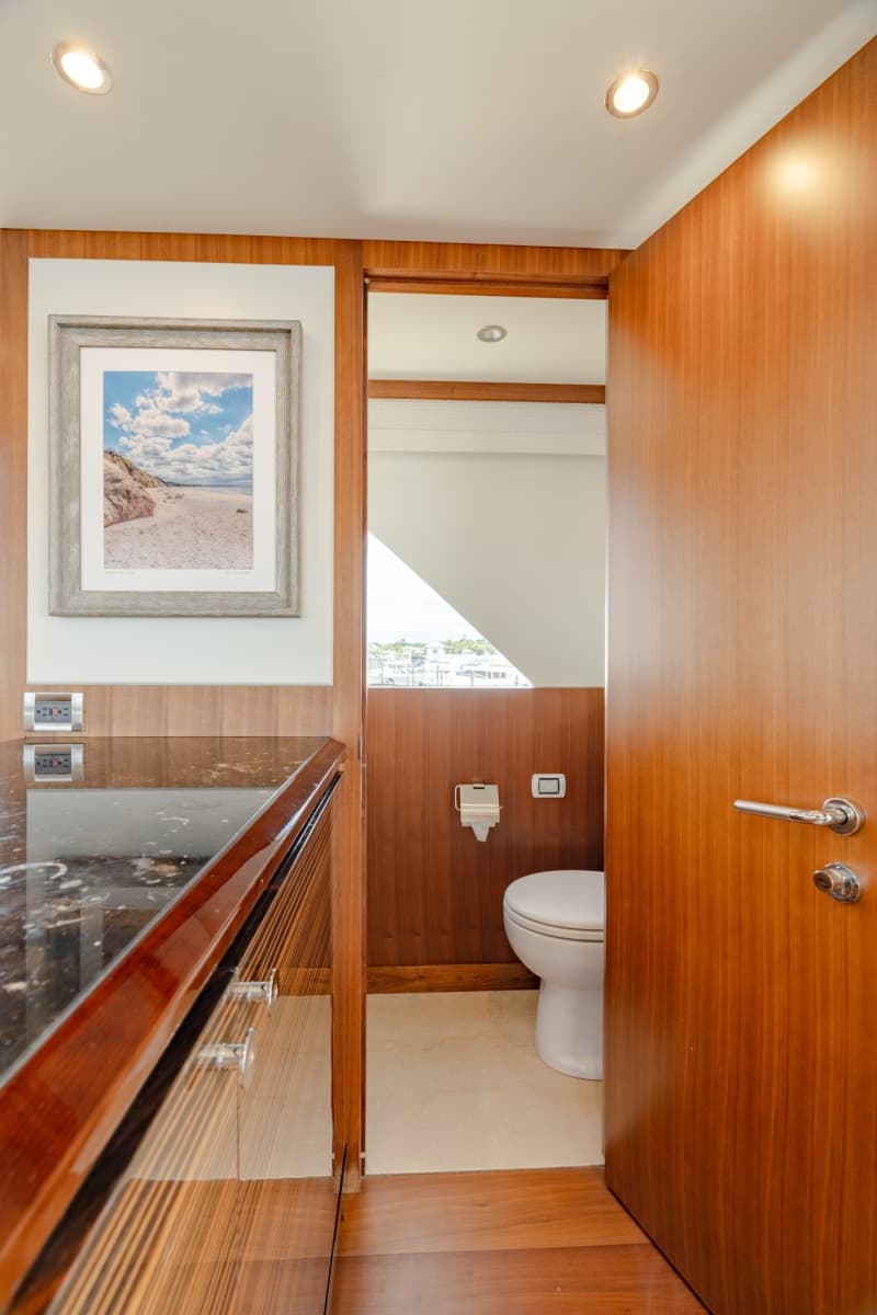 2019 Ocean Alexander 100 Motoryacht - Photo 24