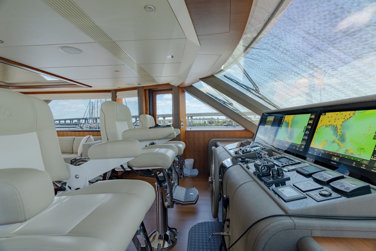 2019 Ocean Alexander 100 Motoryacht - Photo 21