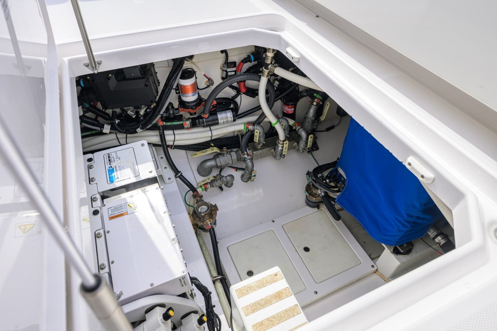 2023 Everglades 455 Center Console - Photo 28