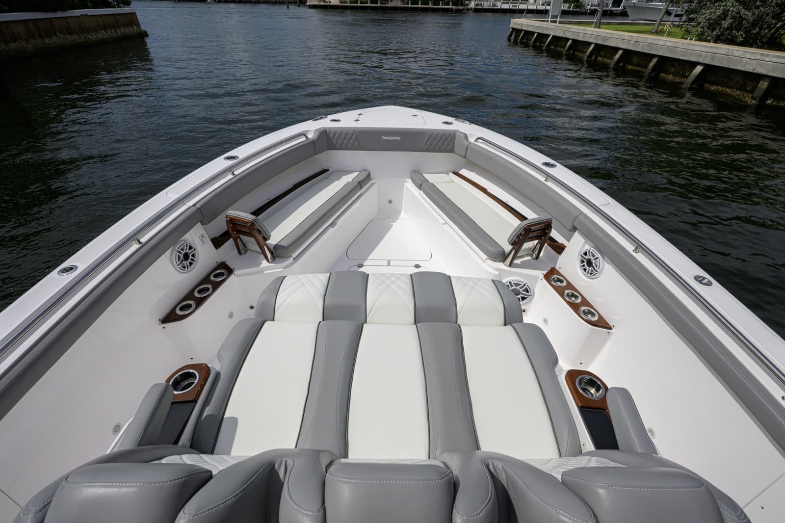 2023 Everglades 455 Center Console - Photo 18