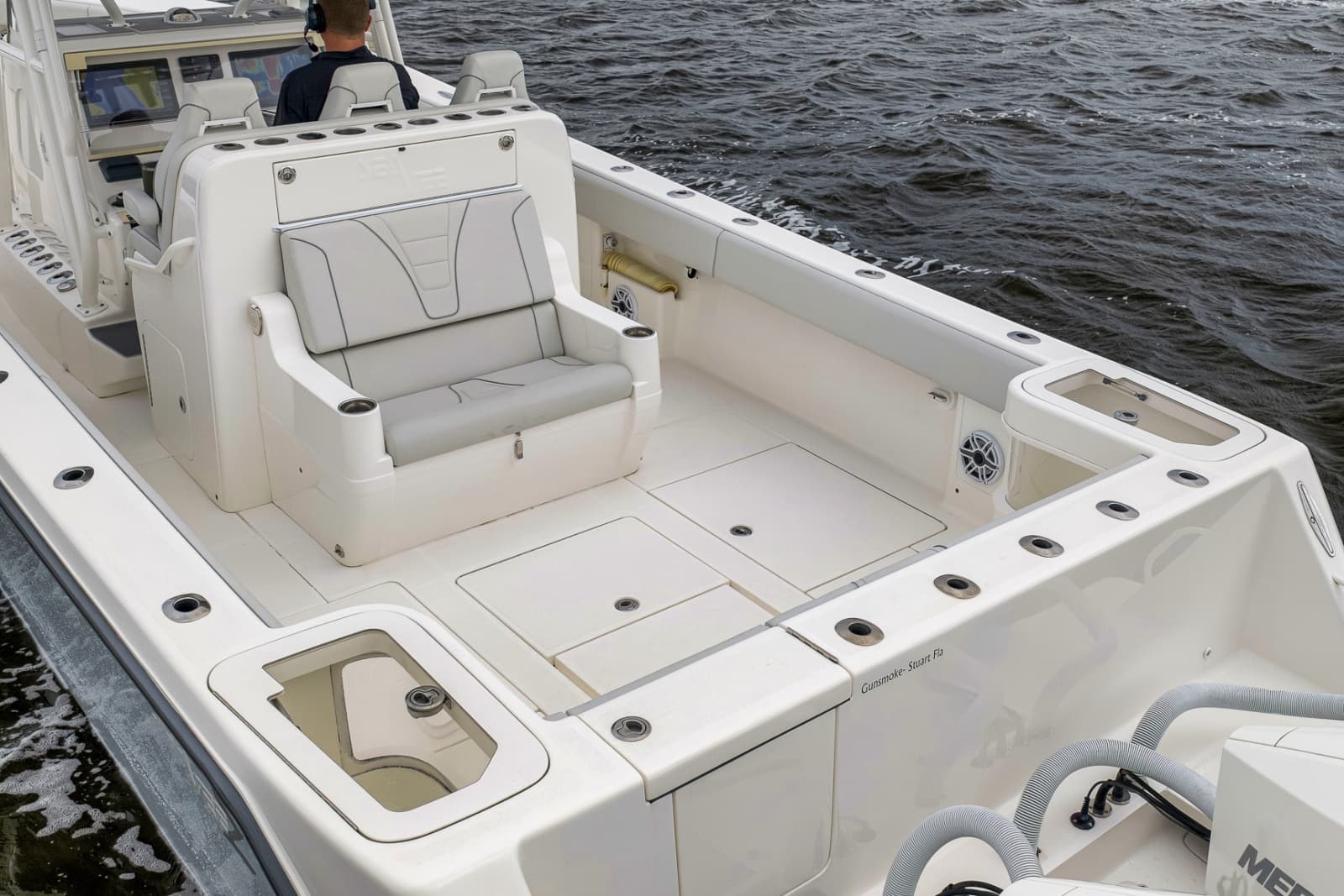 2022 SeaVee 370Z - Photo 6