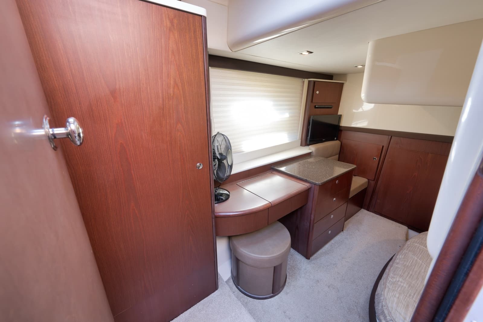 2012 Meridian 441 Sedan - Photo 72