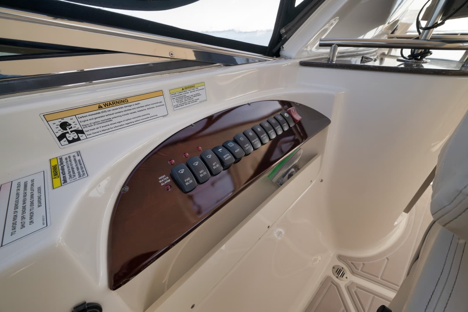 2012 Meridian 441 Sedan - Photo 49
