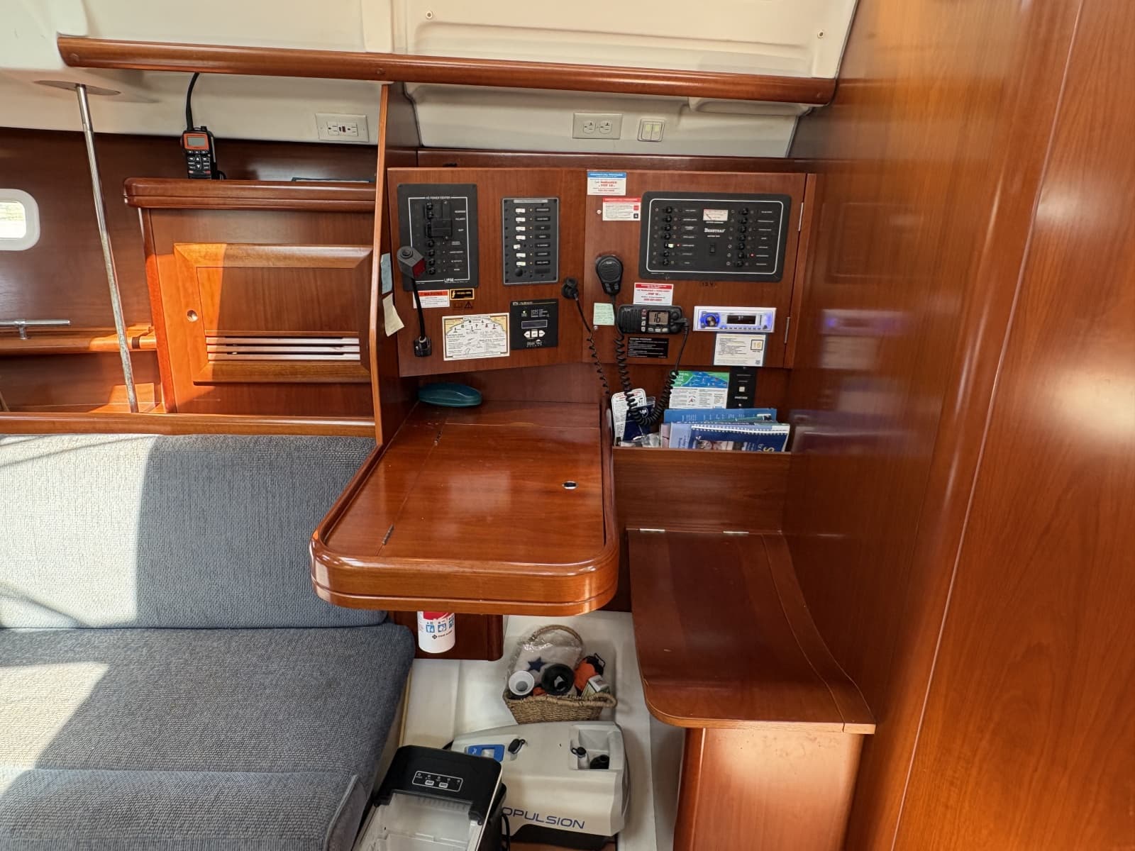 2006 Beneteau 373 - Photo 32