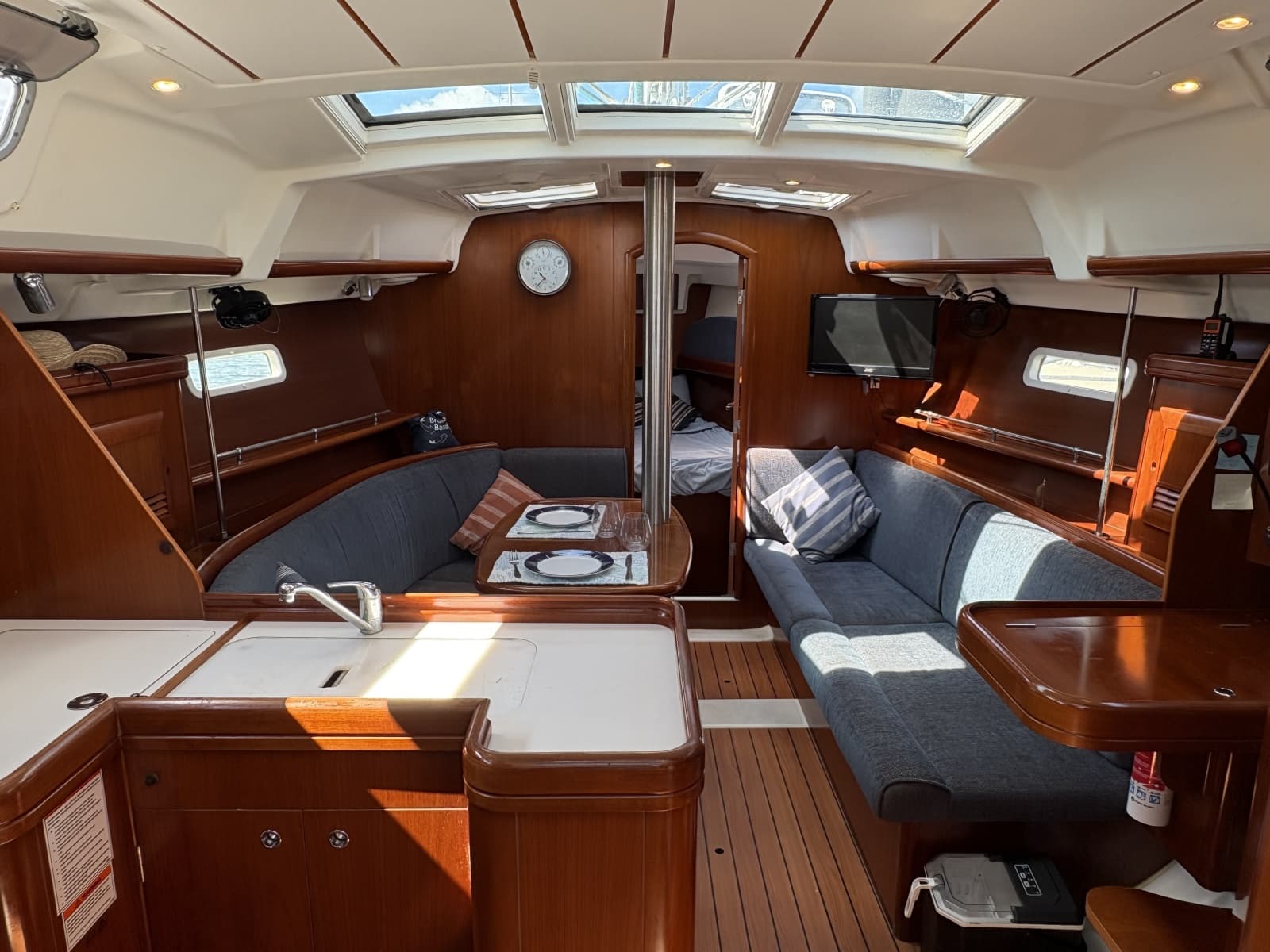 2006 Beneteau 373 - Photo 24