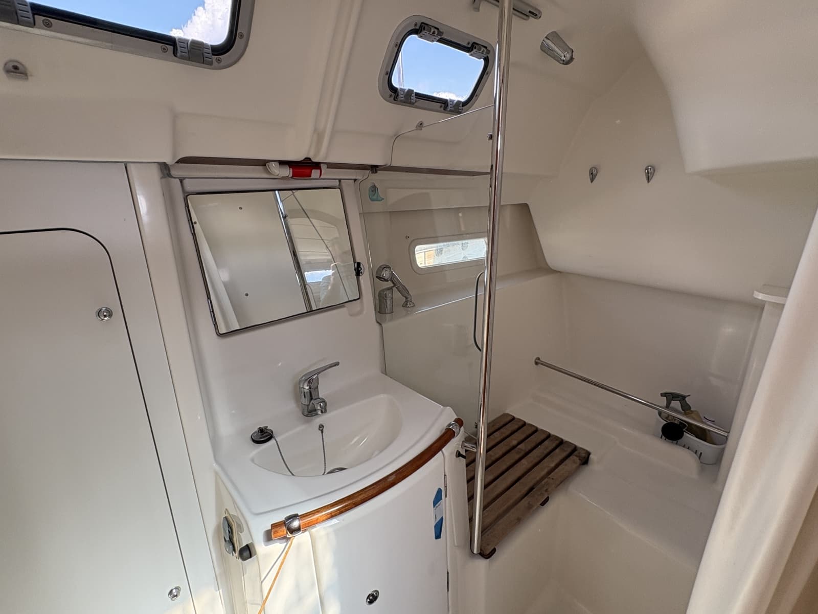 2006 Beneteau 373 - Photo 44