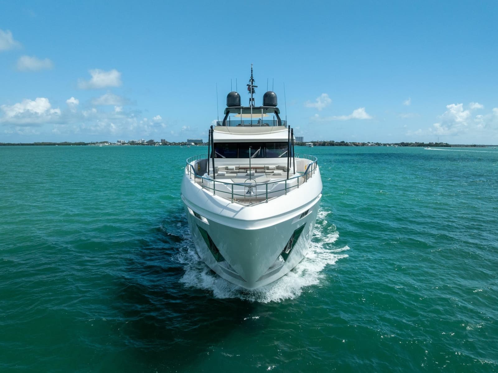 2023 Custom Line 33 Navetta - Photo 12