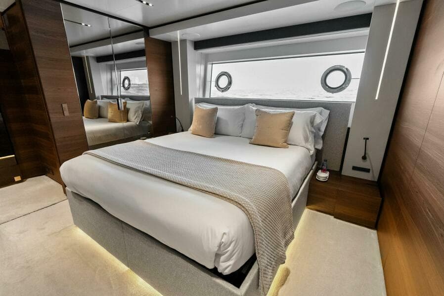 2023 Custom Line 33 Navetta - Photo 91