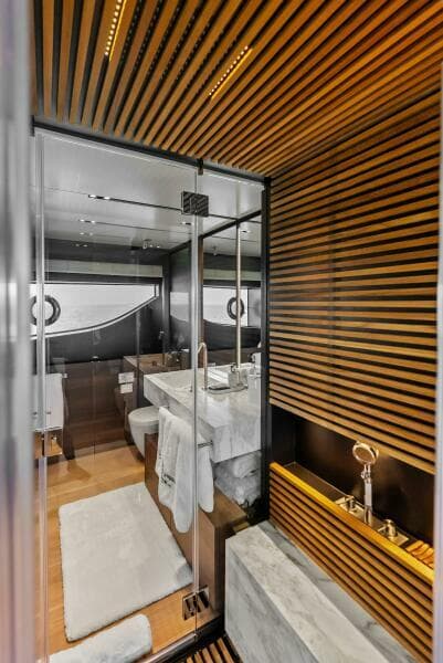 2023 Custom Line 33 Navetta - Photo 86