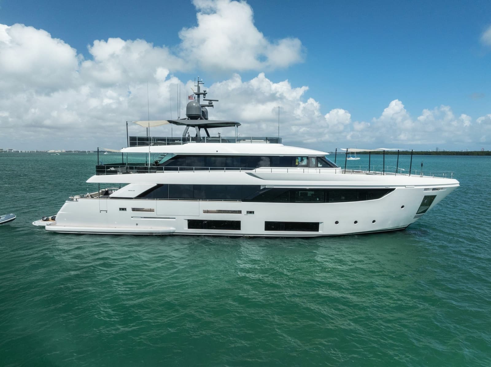 2023 Custom Line 33 Navetta - Photo 6
