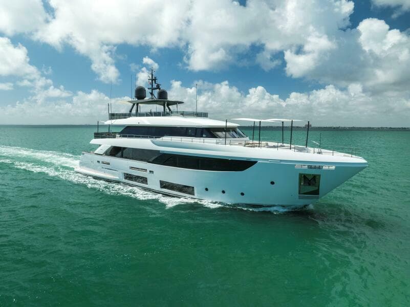 2023 Custom Line 33 Navetta - Photo 5