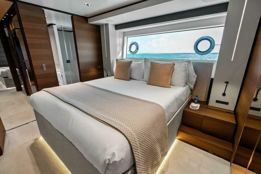 2023 Custom Line 33 Navetta - Photo 100