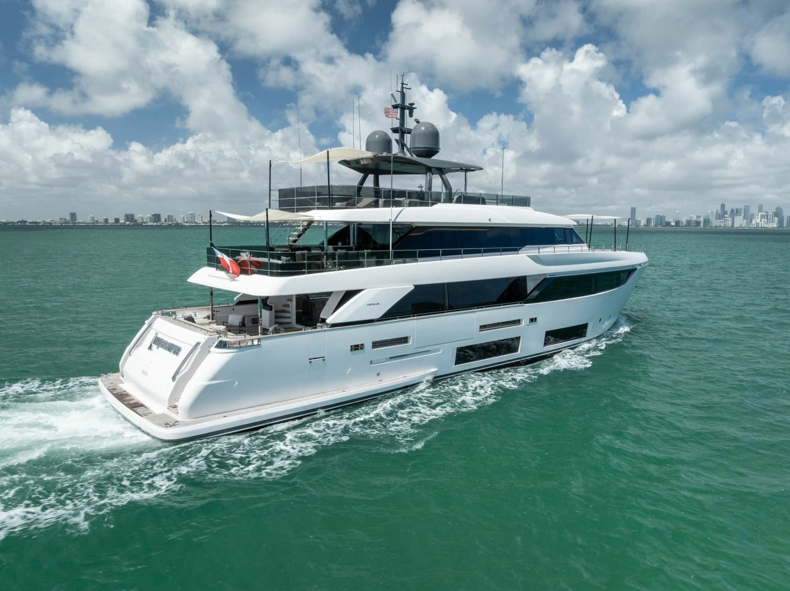 2023 Custom Line 33 Navetta - Photo 2