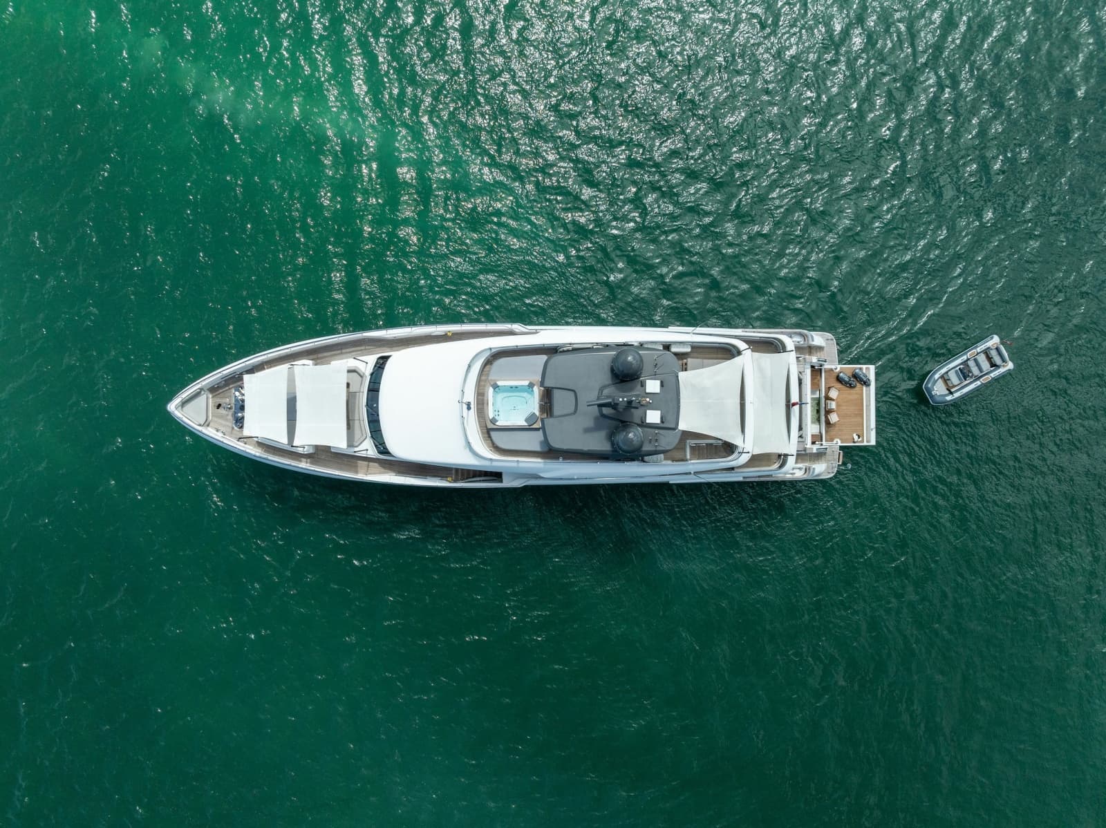 2023 Custom Line 33 Navetta - Photo 20