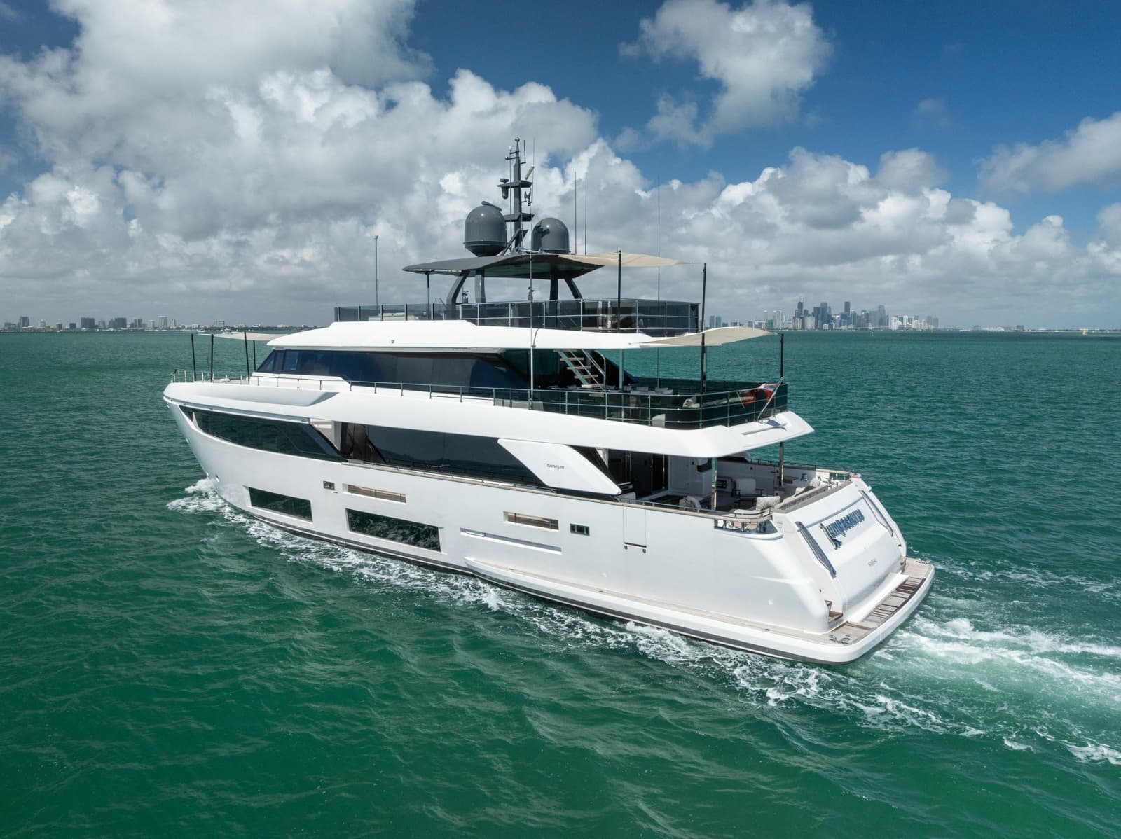 2023 Custom Line 33 Navetta - Photo 9