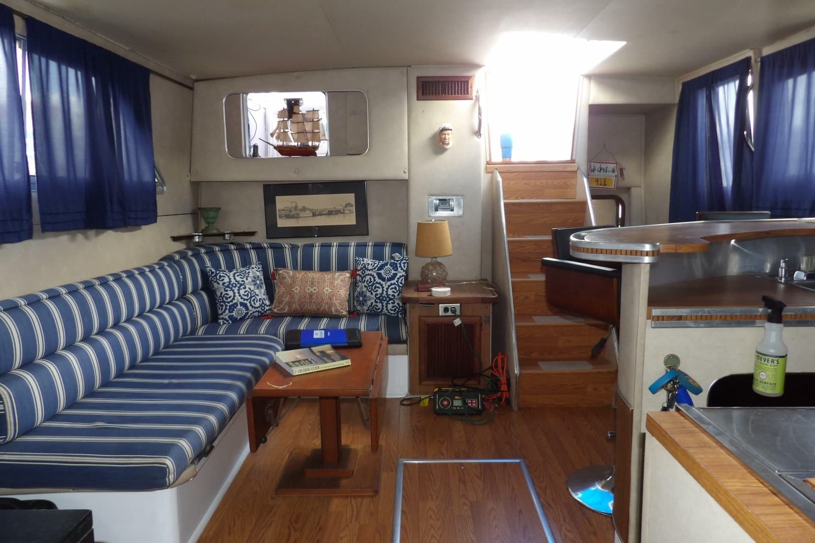 1984 Chris-Craft 381 Catalina - Photo 27