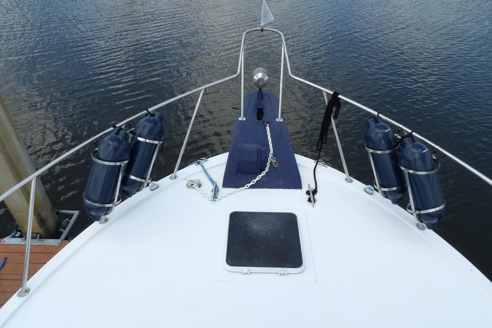 1984 Chris-Craft 381 Catalina - Photo 11