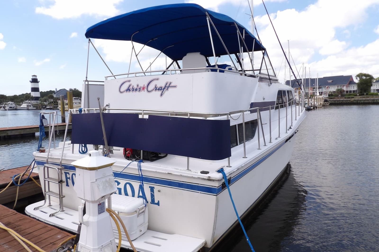 1984 Chris-Craft 381 Catalina - Photo 7