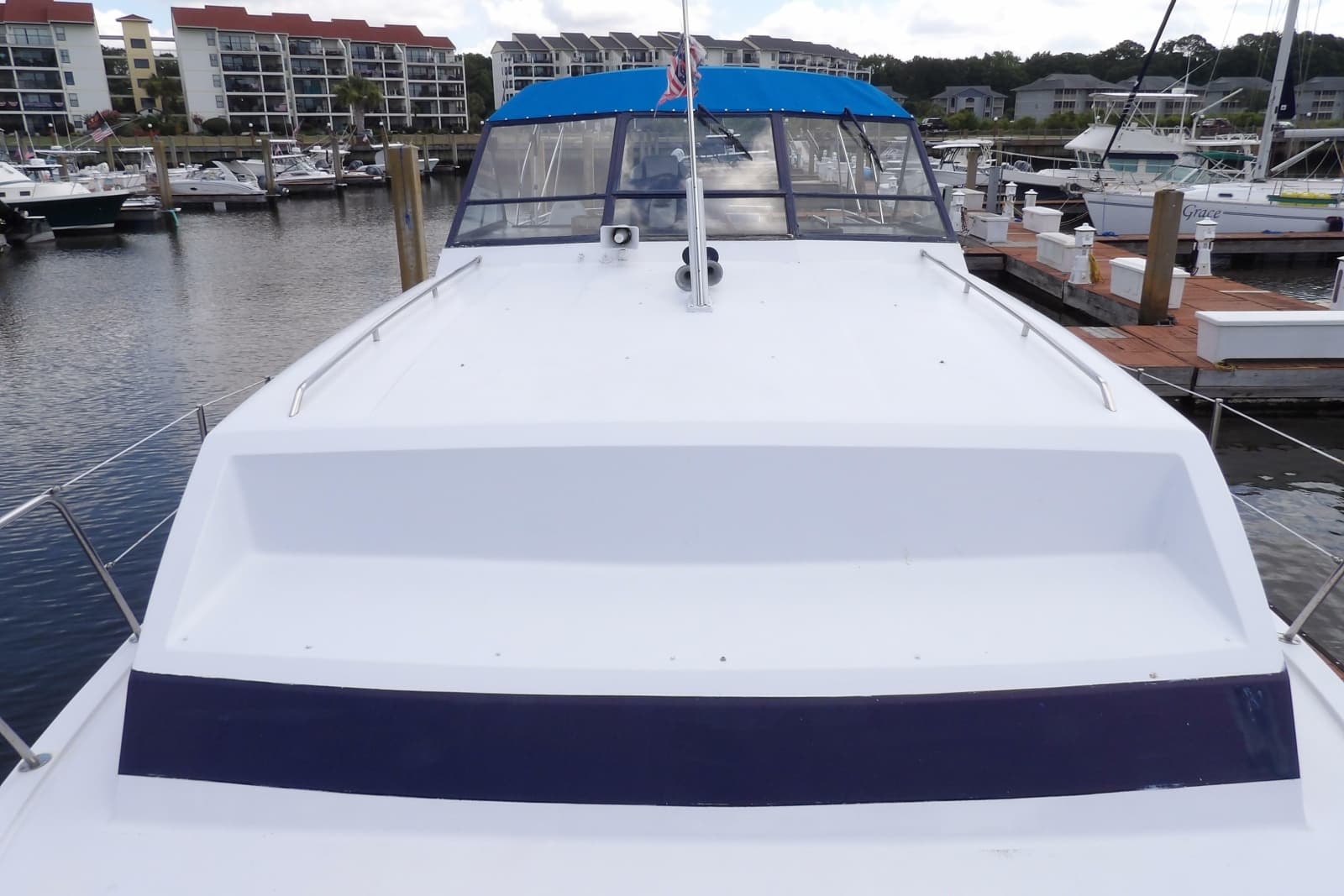 1984 Chris-Craft 381 Catalina - Photo 10