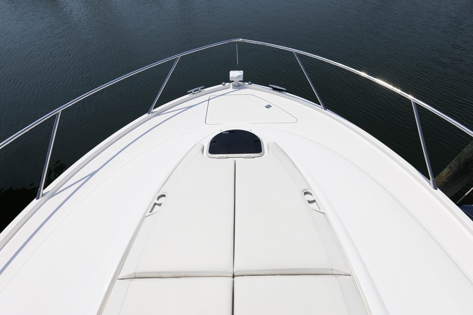 2016 Tiara Yachts 44 Coupe - Photo 23