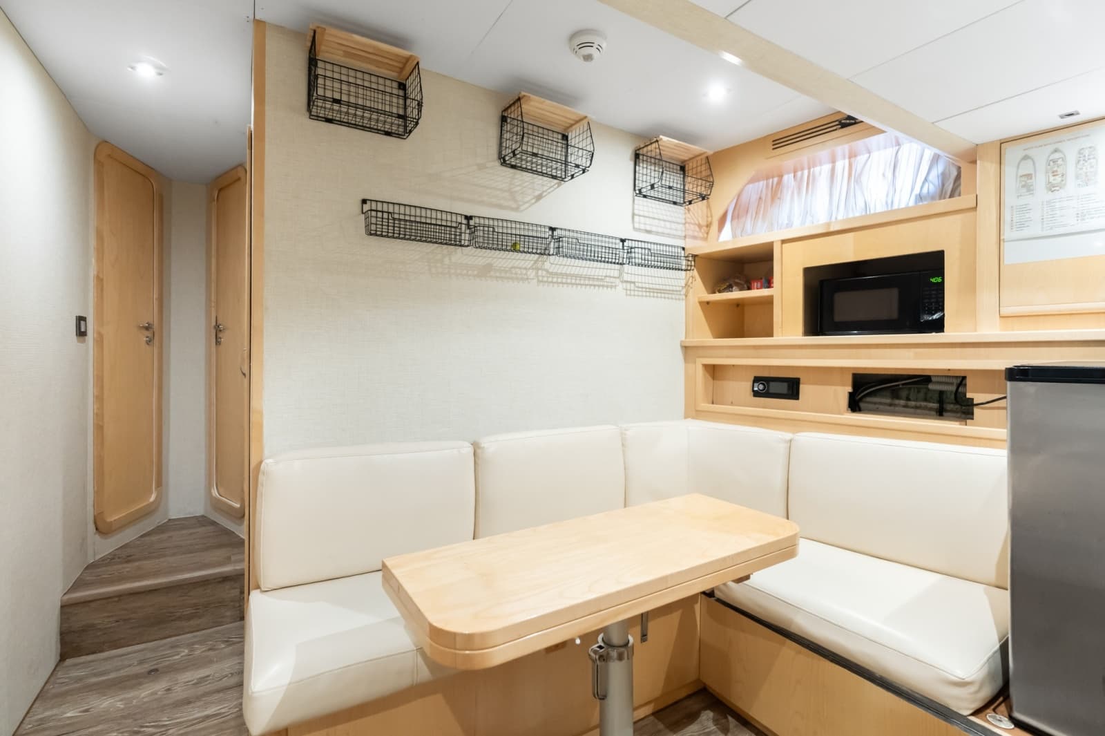 2011 Ferretti Yachts Custom Line - Photo 44