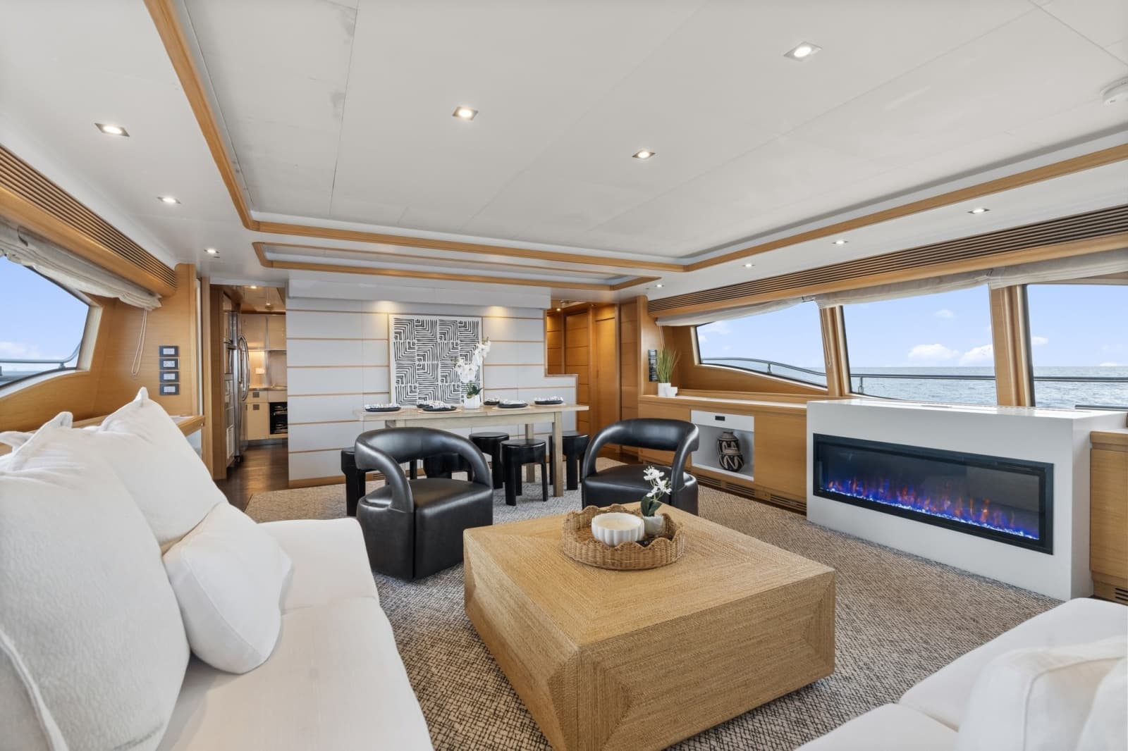 2011 Ferretti Yachts Custom Line - Photo 13