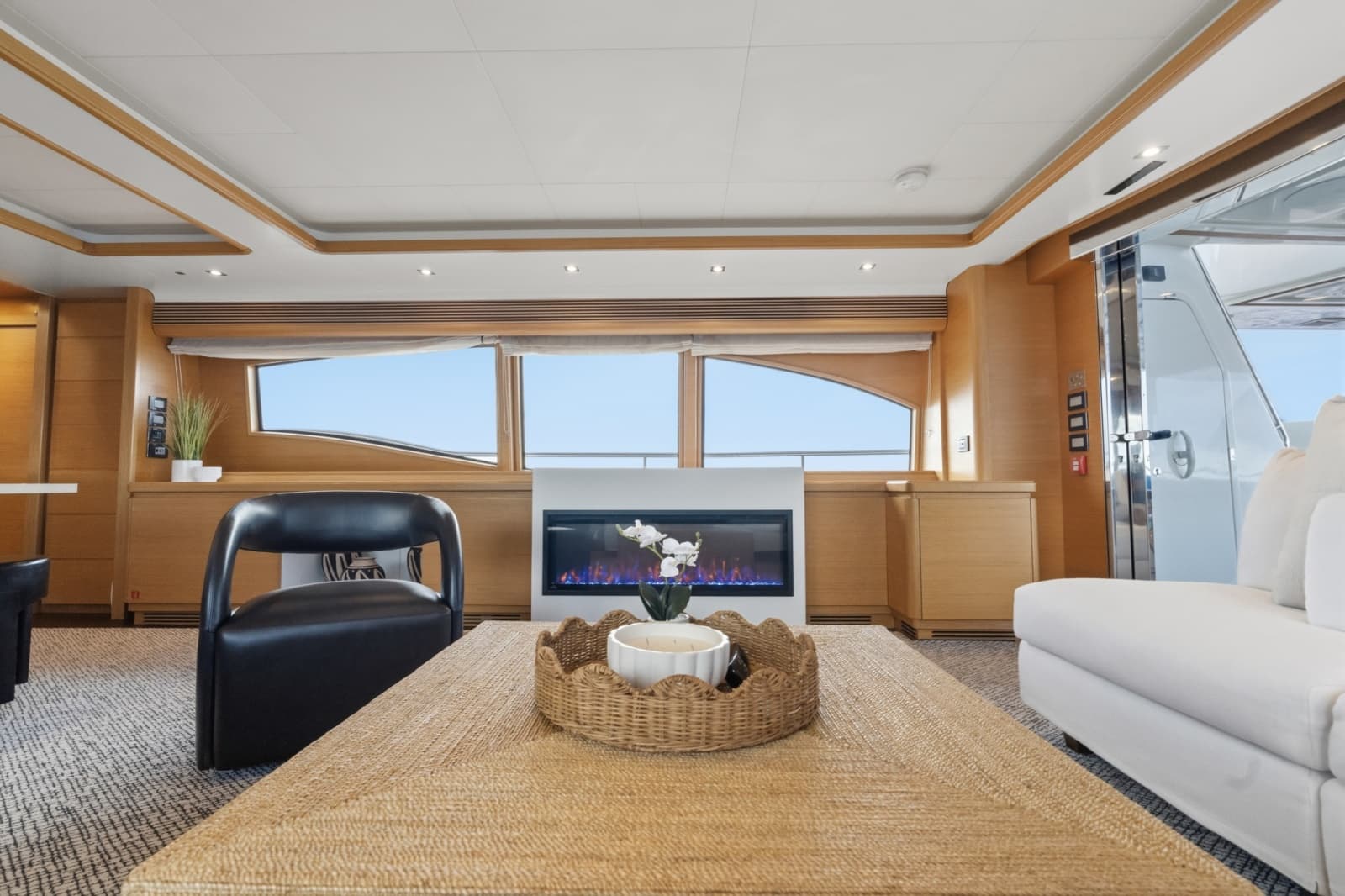 2011 Ferretti Yachts Custom Line - Photo 10