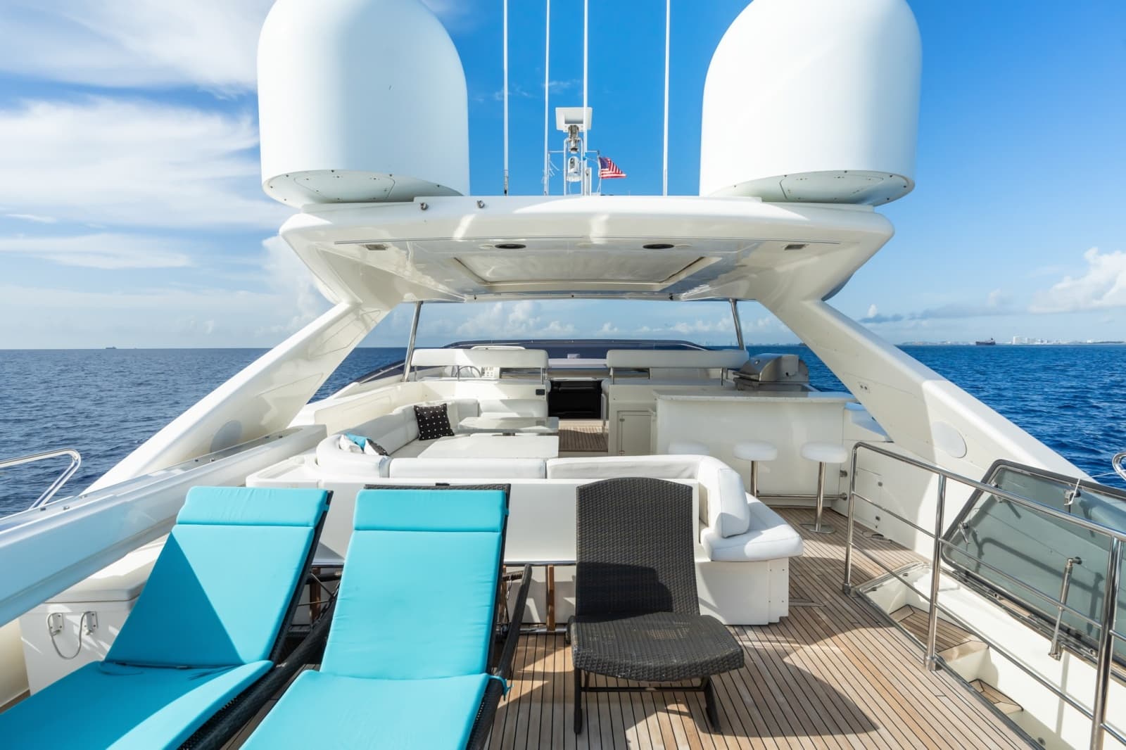 2011 Ferretti Yachts Custom Line - Photo 45