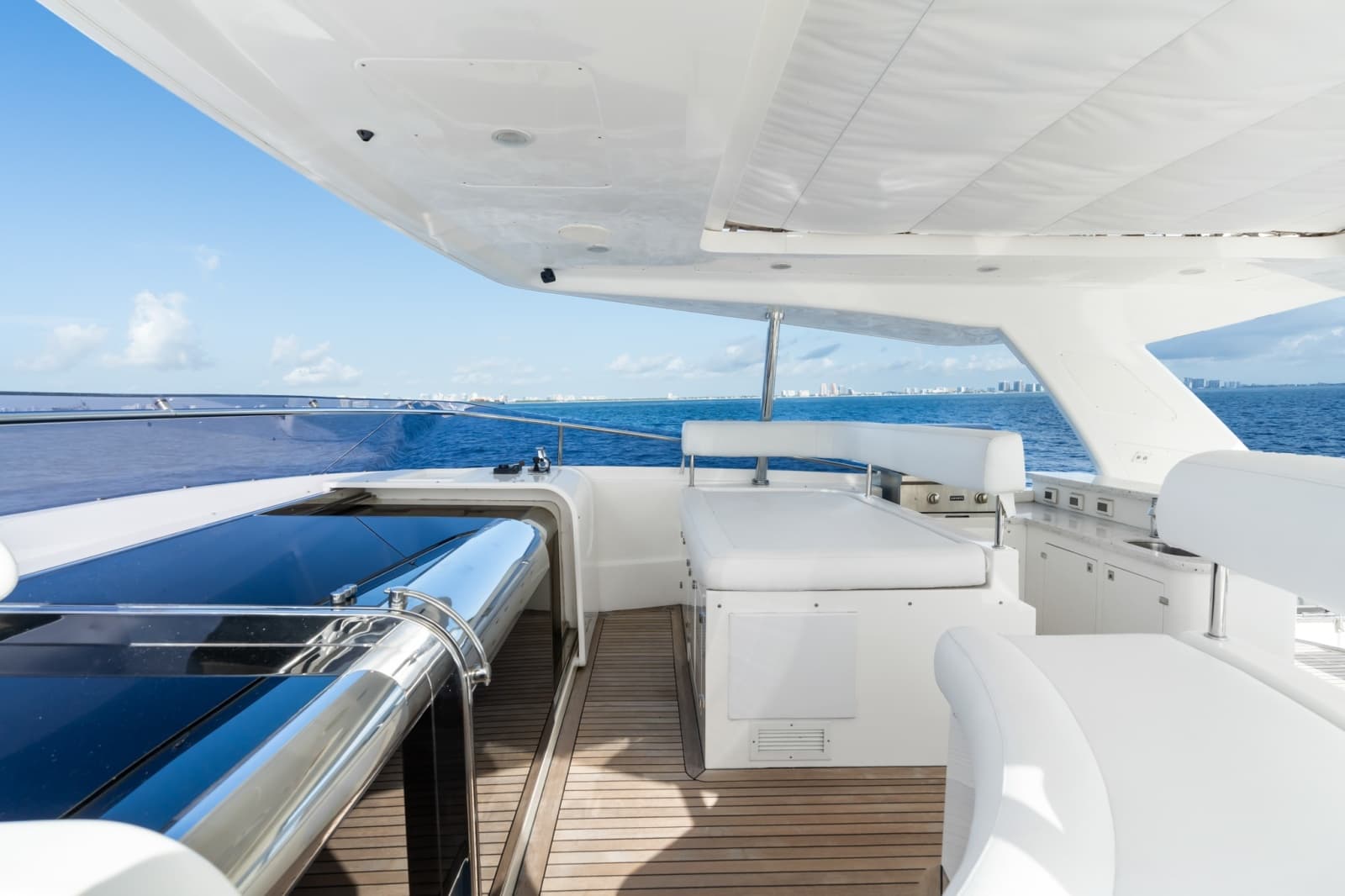 2011 Ferretti Yachts Custom Line - Photo 57