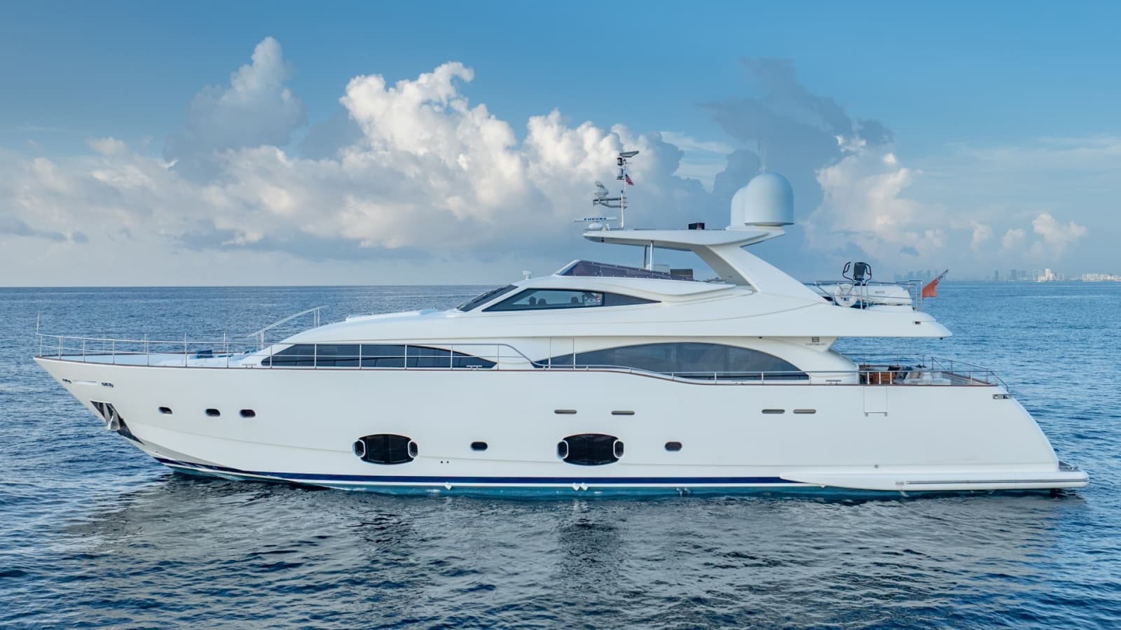 2011 Ferretti Yachts Custom Line - Photo 1