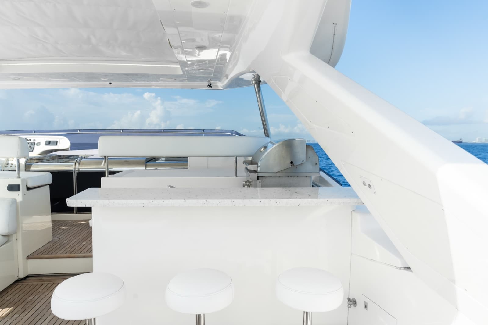 2011 Ferretti Yachts Custom Line - Photo 49