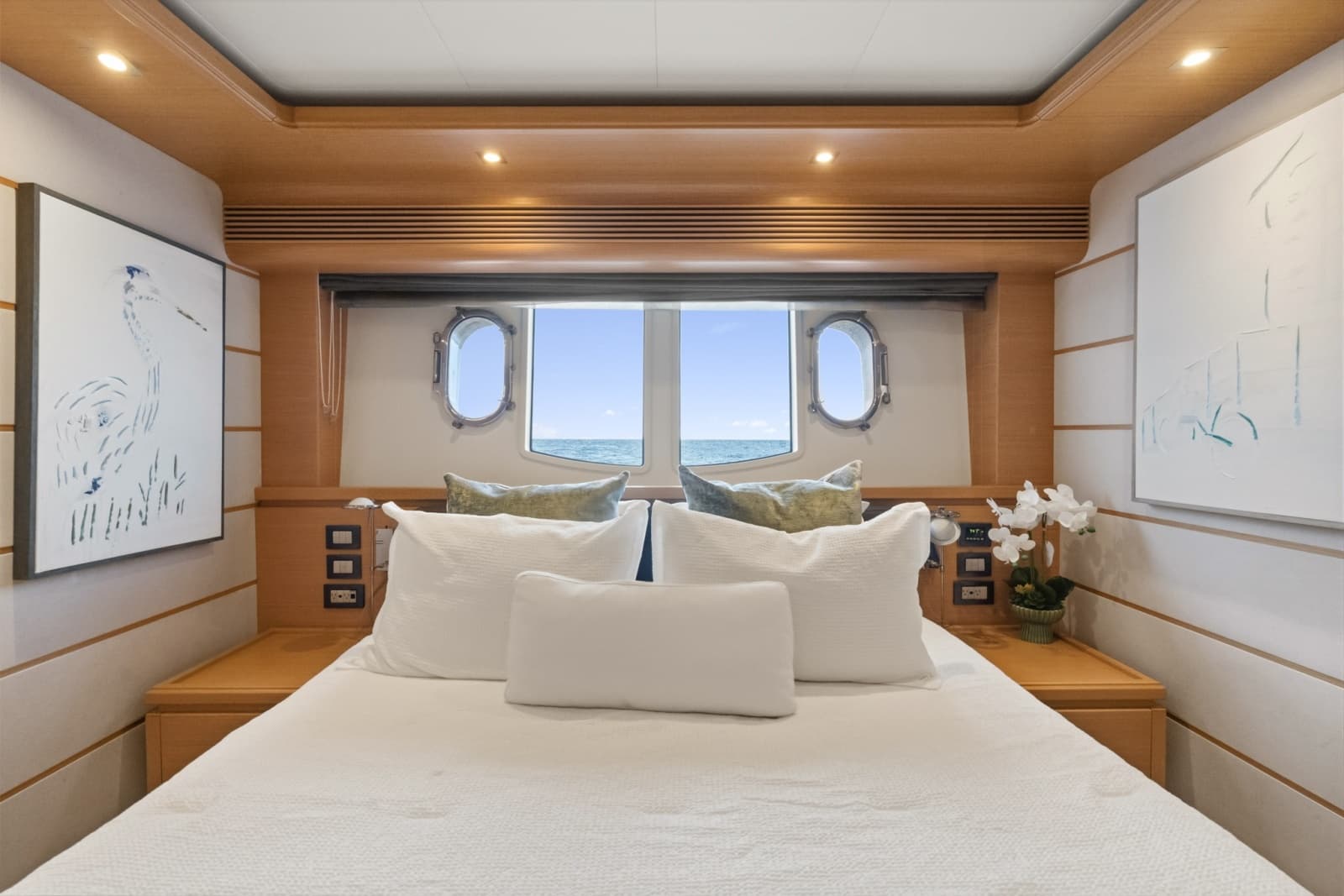 2011 Ferretti Yachts Custom Line - Photo 38