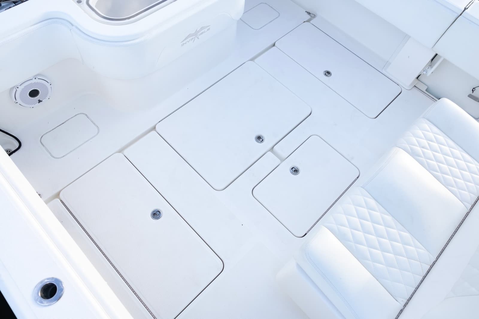 2015 Invincible Center Console - Photo 5