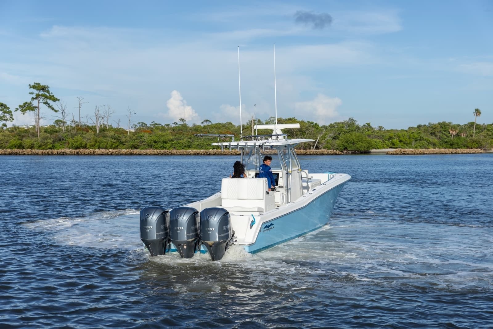 2015 Invincible Center Console - Photo 12