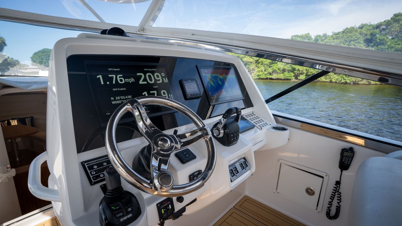 2019 Intrepid 475 Sport Yacht - Photo 16