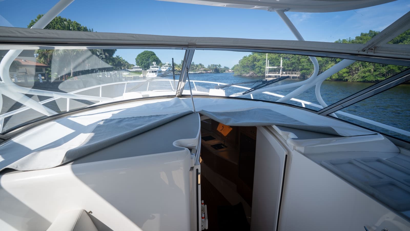 2019 Intrepid 475 Sport Yacht - Photo 20