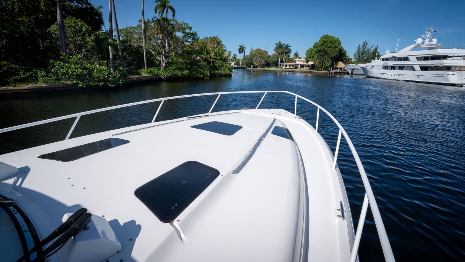 2019 Intrepid 475 Sport Yacht - Photo 11