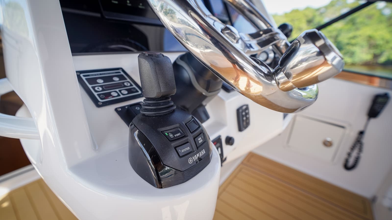 2019 Intrepid 475 Sport Yacht - Photo 20