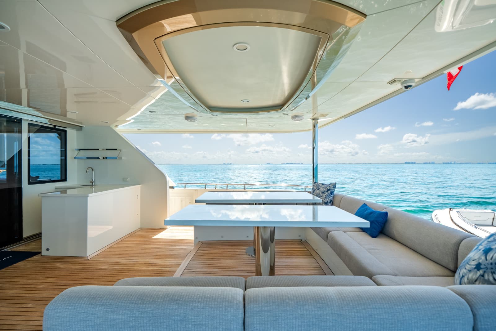 2018 Ocean Alexander 100 MY - Photo 96