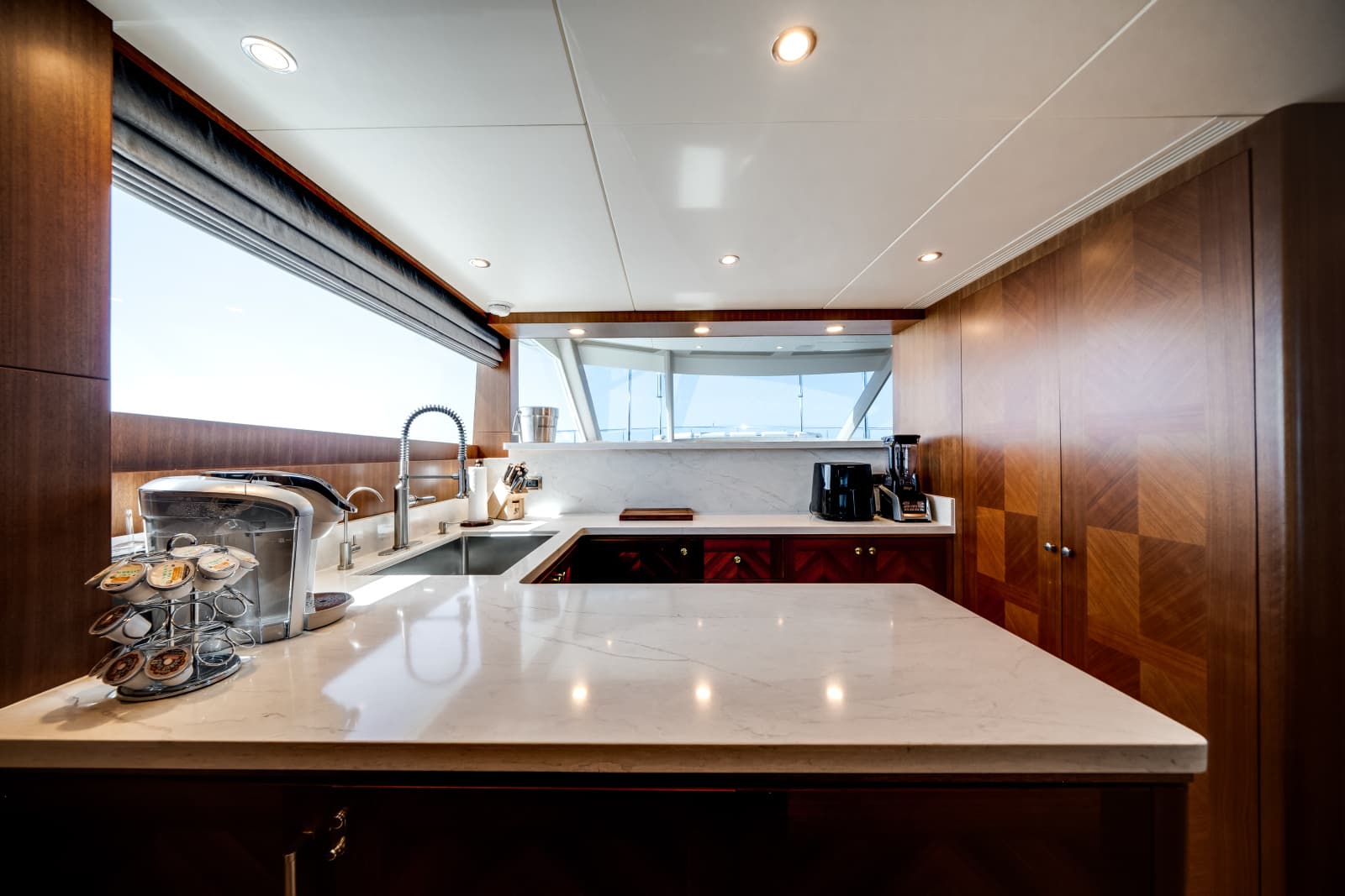2018 Ocean Alexander 100 MY - Photo 48