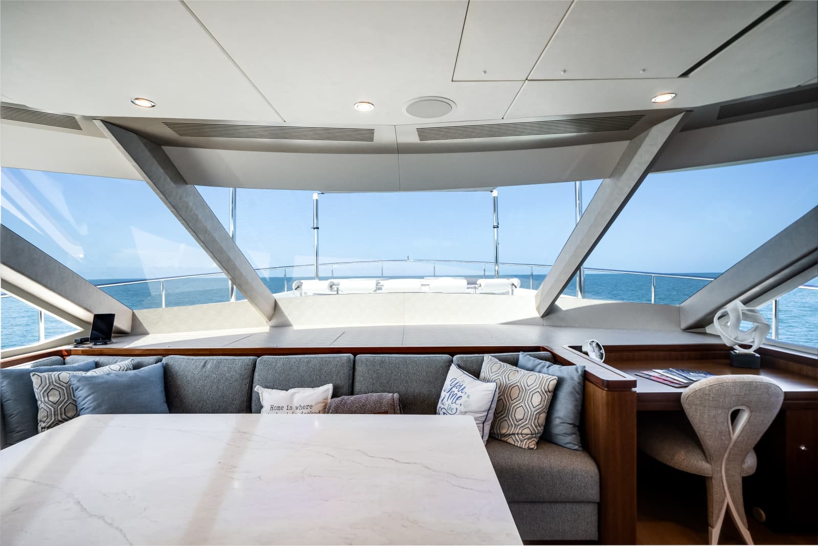 2018 Ocean Alexander 100 MY - Photo 57