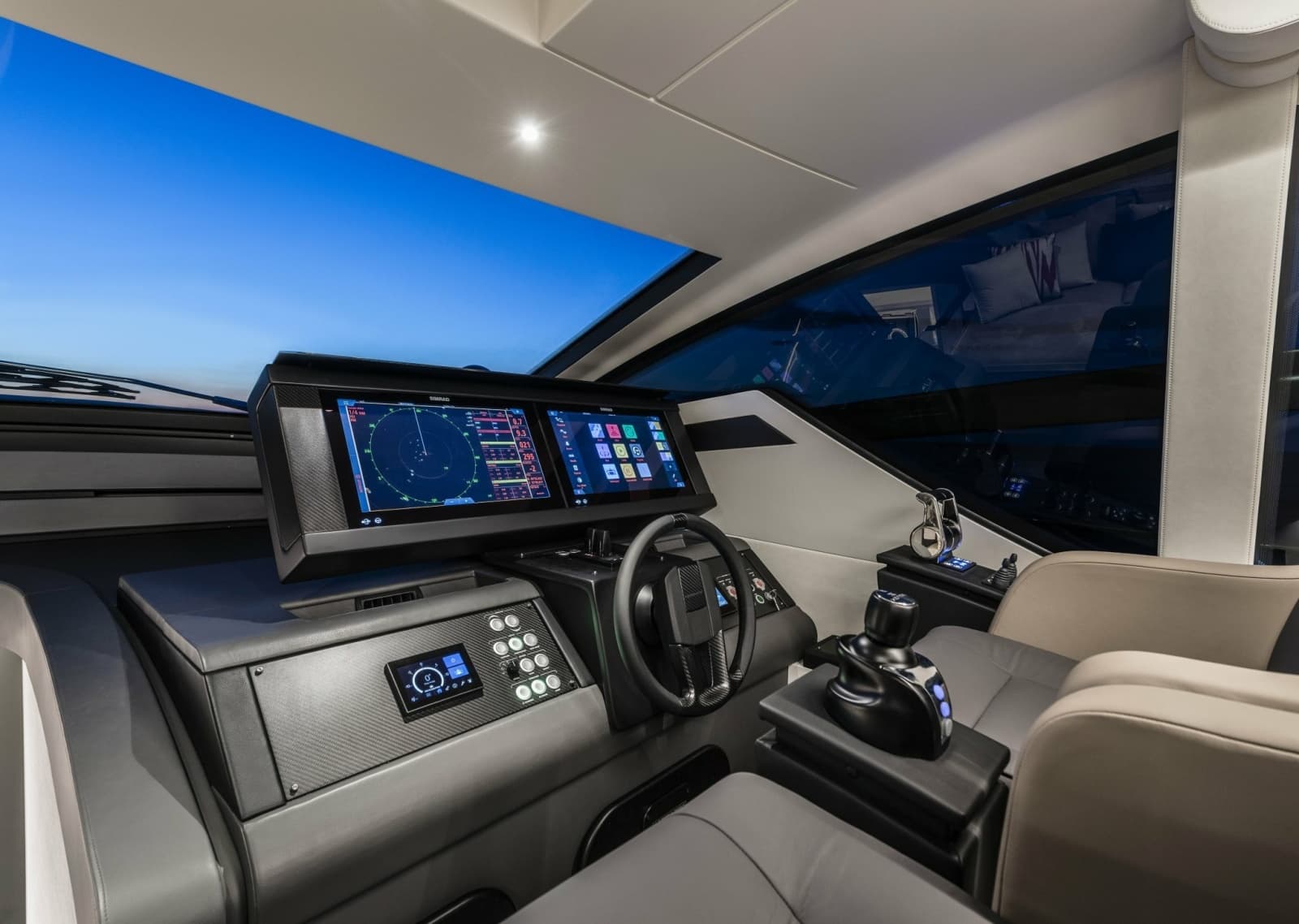 2023 Pershing 6X - Photo 16