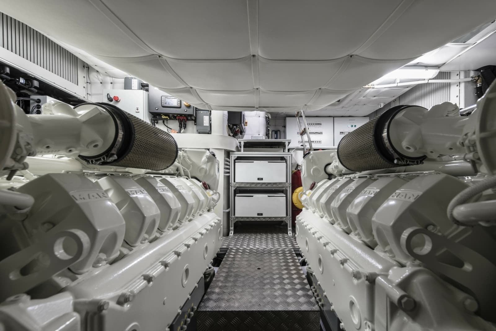 2023 Pershing 6X - Photo 24