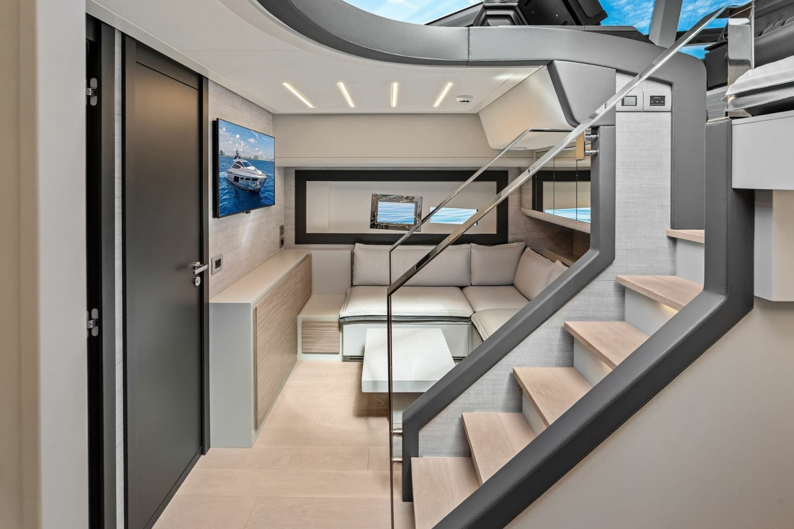 2023 Pershing 6X - Photo 41