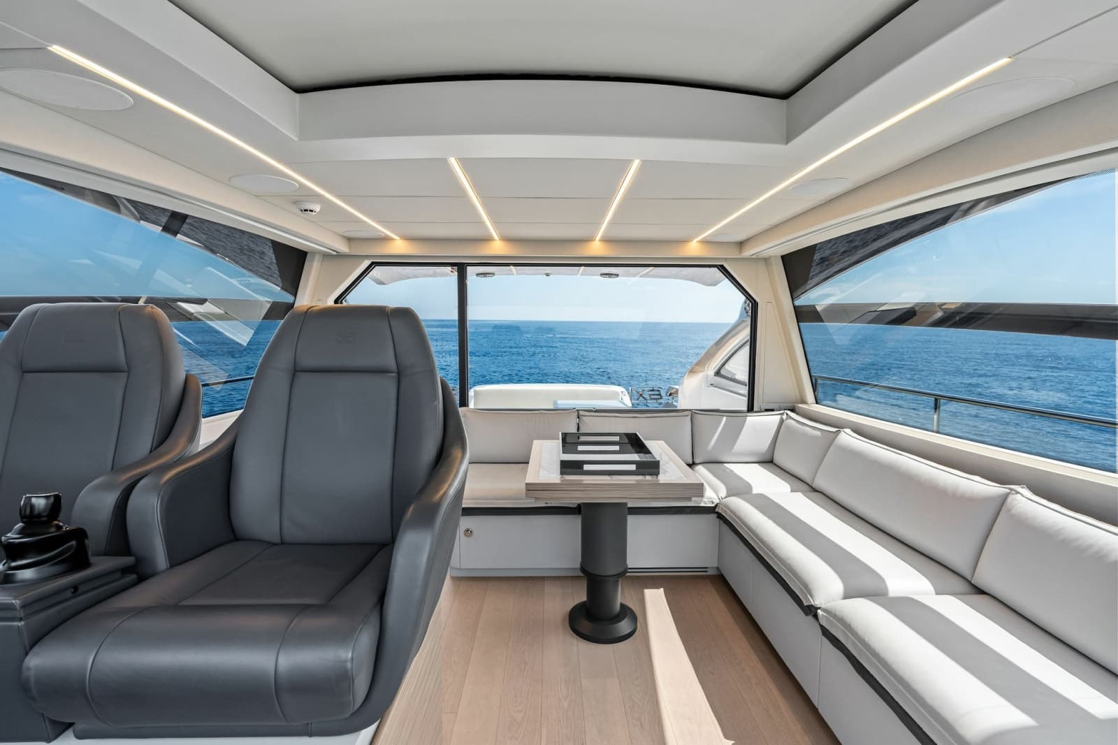 2023 Pershing 6X - Photo 34