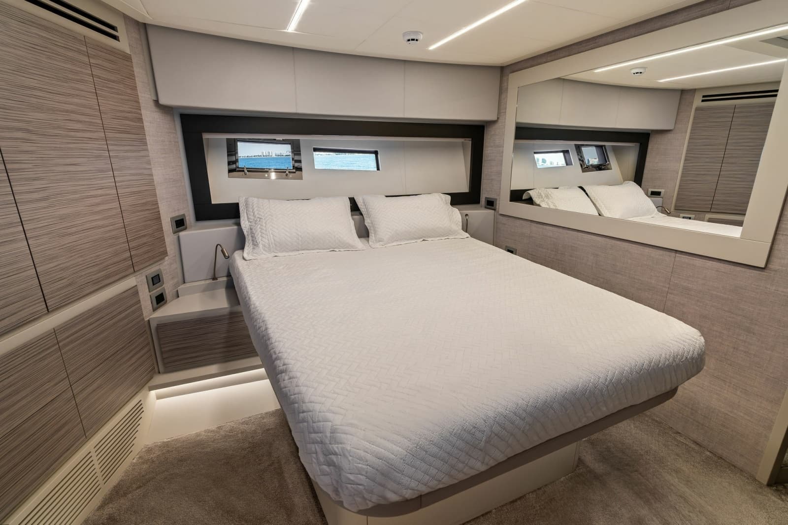 2023 Pershing 6X - Photo 46